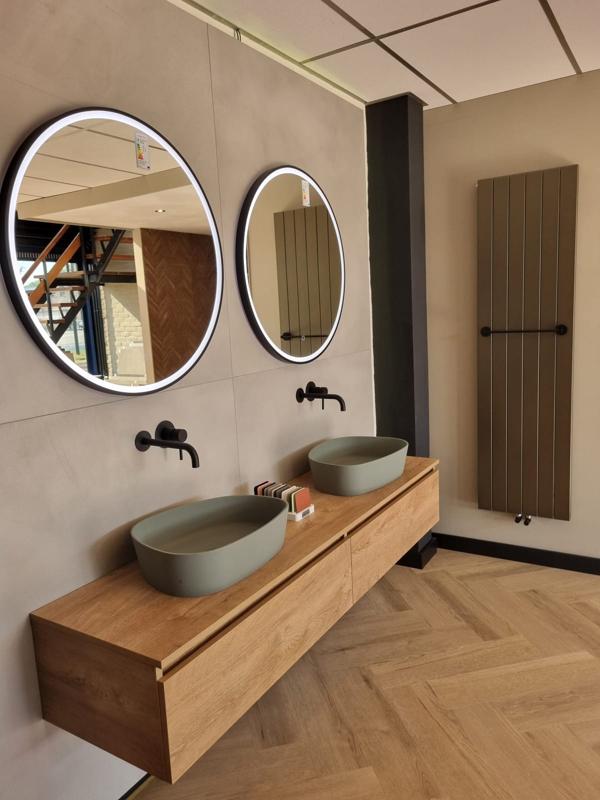 In onze showroom — foto 5
